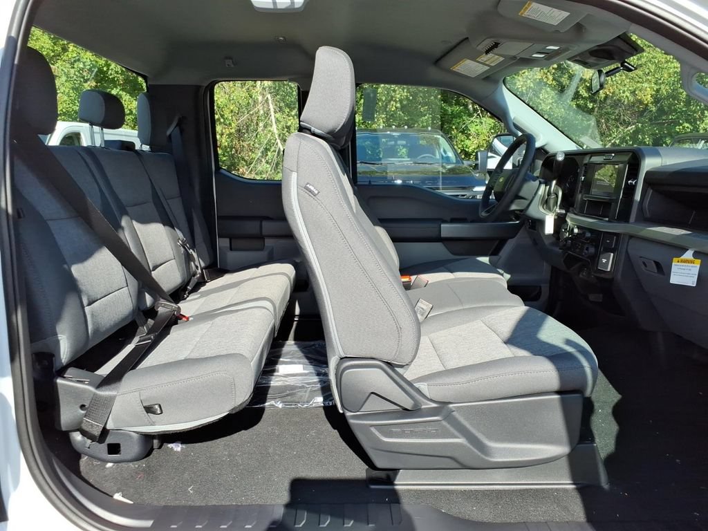 New 2027 Ford F250 XL w/ STX Appearance Package AWD/4WD image 15