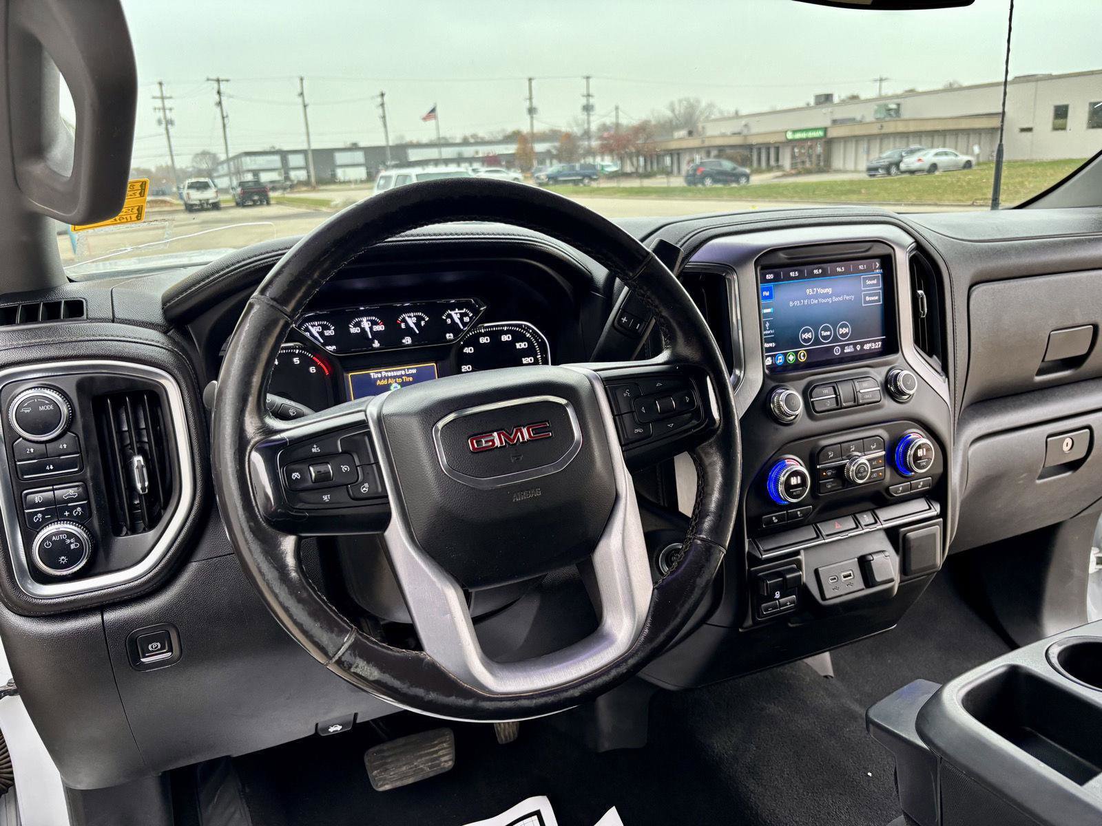 Used 2022 GMC Sierra 3500 SLE w/ SLE Convenience Package image 3