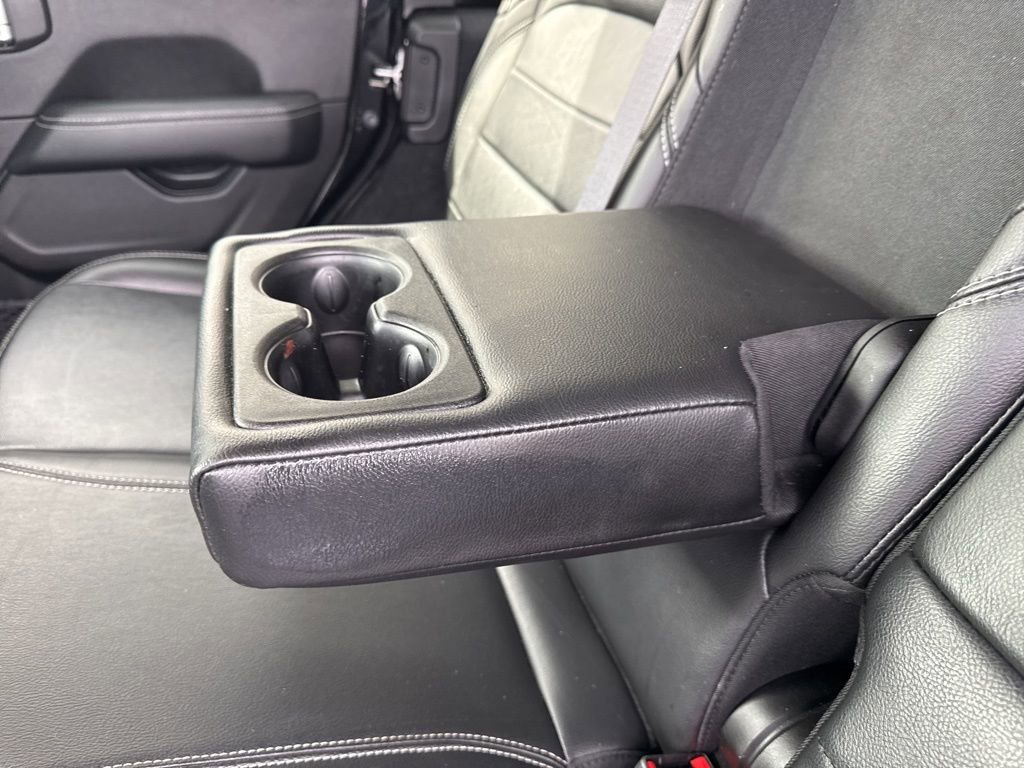 Used 2023 Jeep Wrangler Unlimited Sahara w/ Cold Weather Group image 17