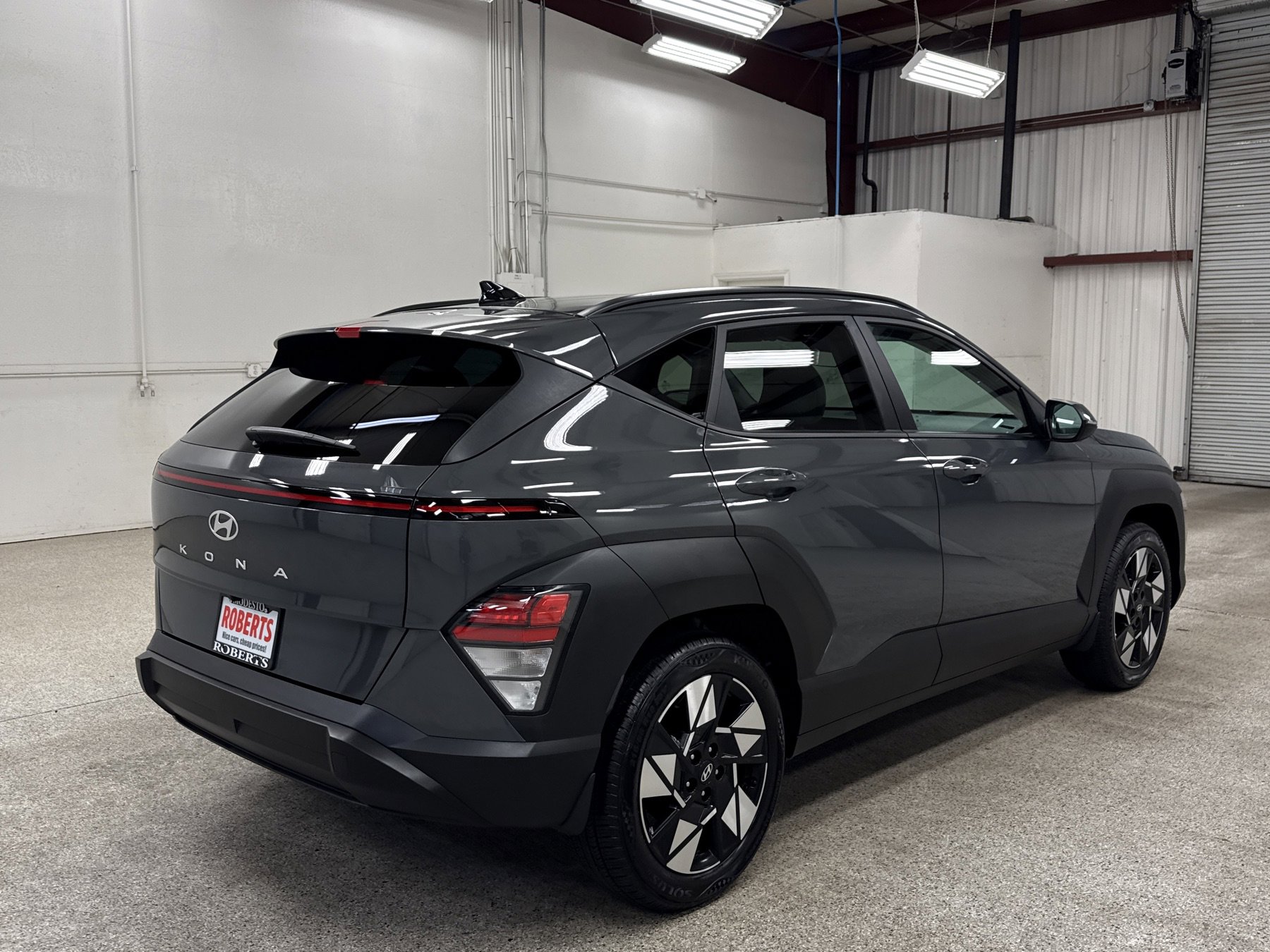 Used 2025 Hyundai Kona SEL image 18