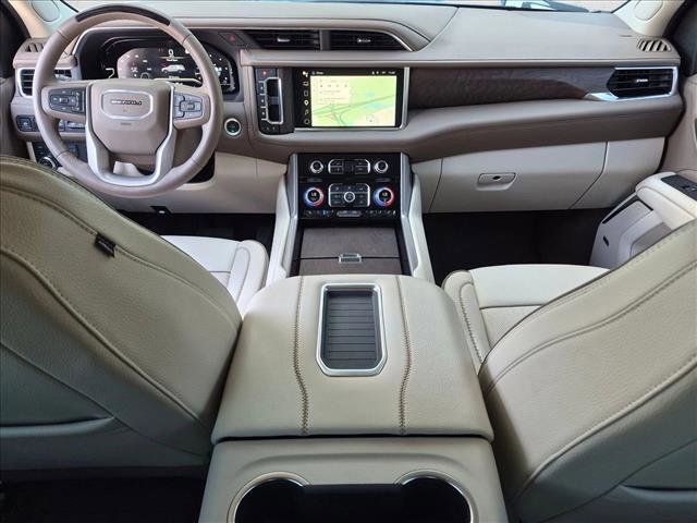 Used 2024 GMC Yukon Denali w/ Advanced Technology Package image 17