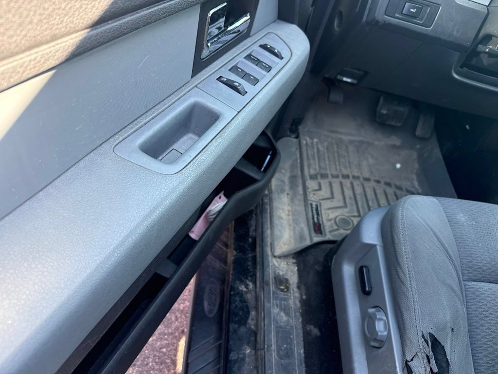 Used 2014 Ford F150 XLT w/ Equipment Group 302A Luxury AWD/4WD image 11