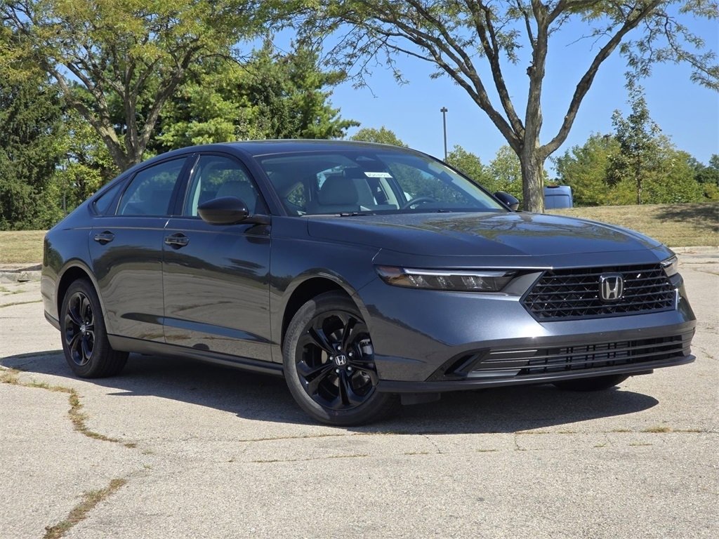 New 2025 Honda Accord SE image 2