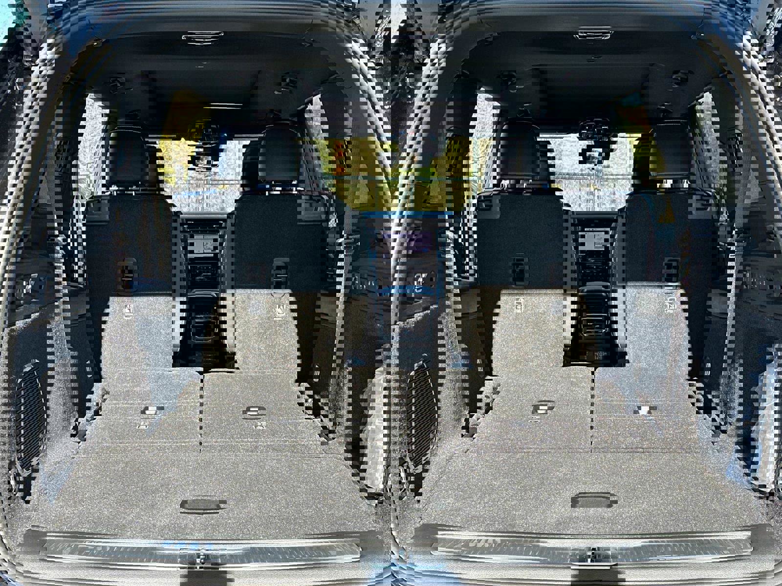 New 2025 Jeep Grand Cherokee L Overland w/ Advanced Protech Group III image 12