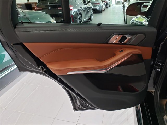 New 2026 BMW X5 M60i image 9