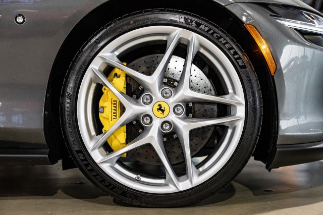 Used 2024 Ferrari Roma image 33