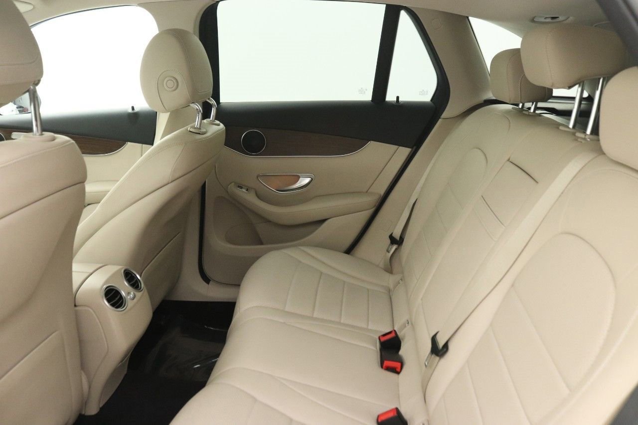 Certified 2022 Mercedes-Benz GLC 300 image 33