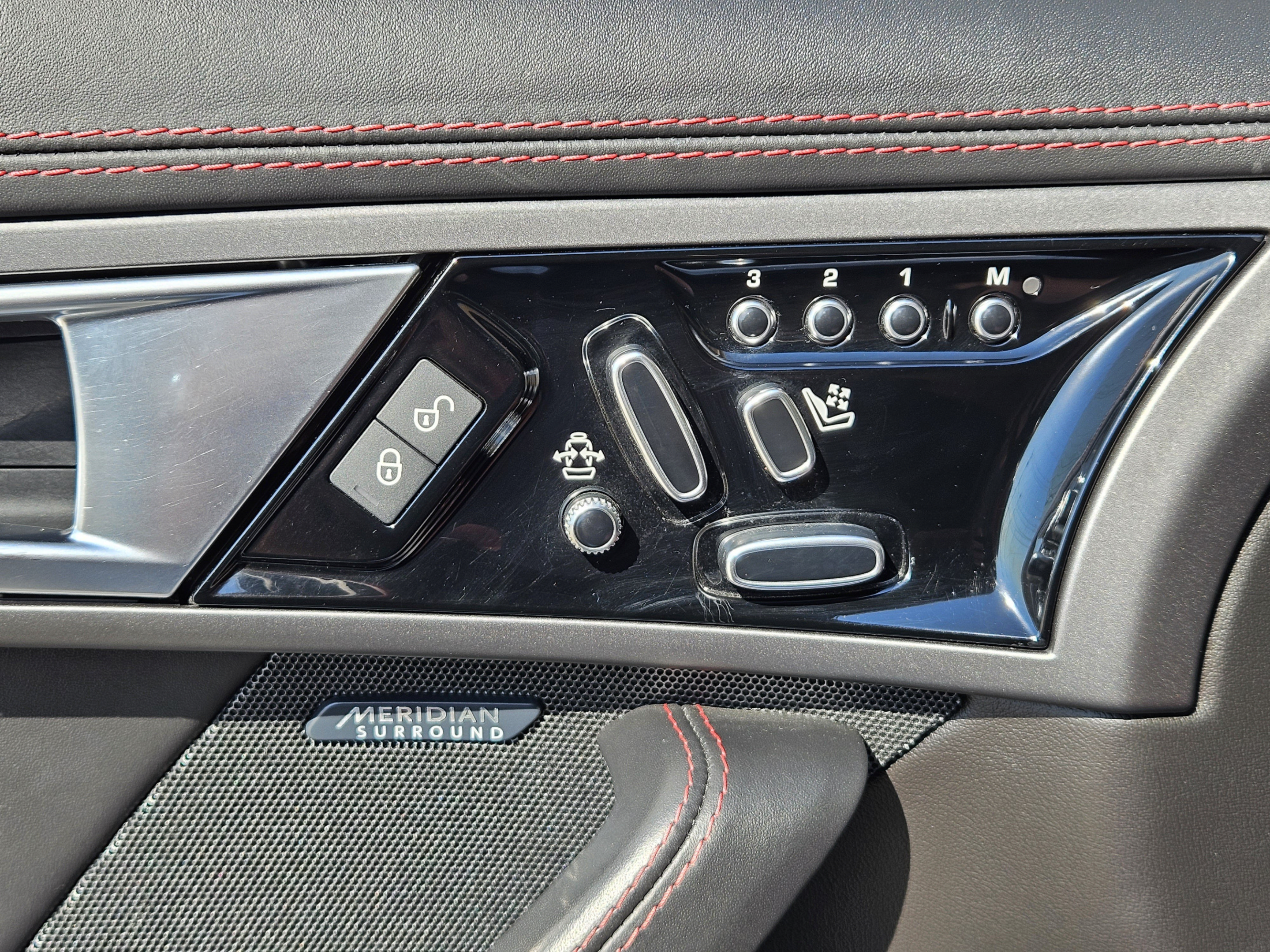 Used 2017 Jaguar F-TYPE S RWD image 21