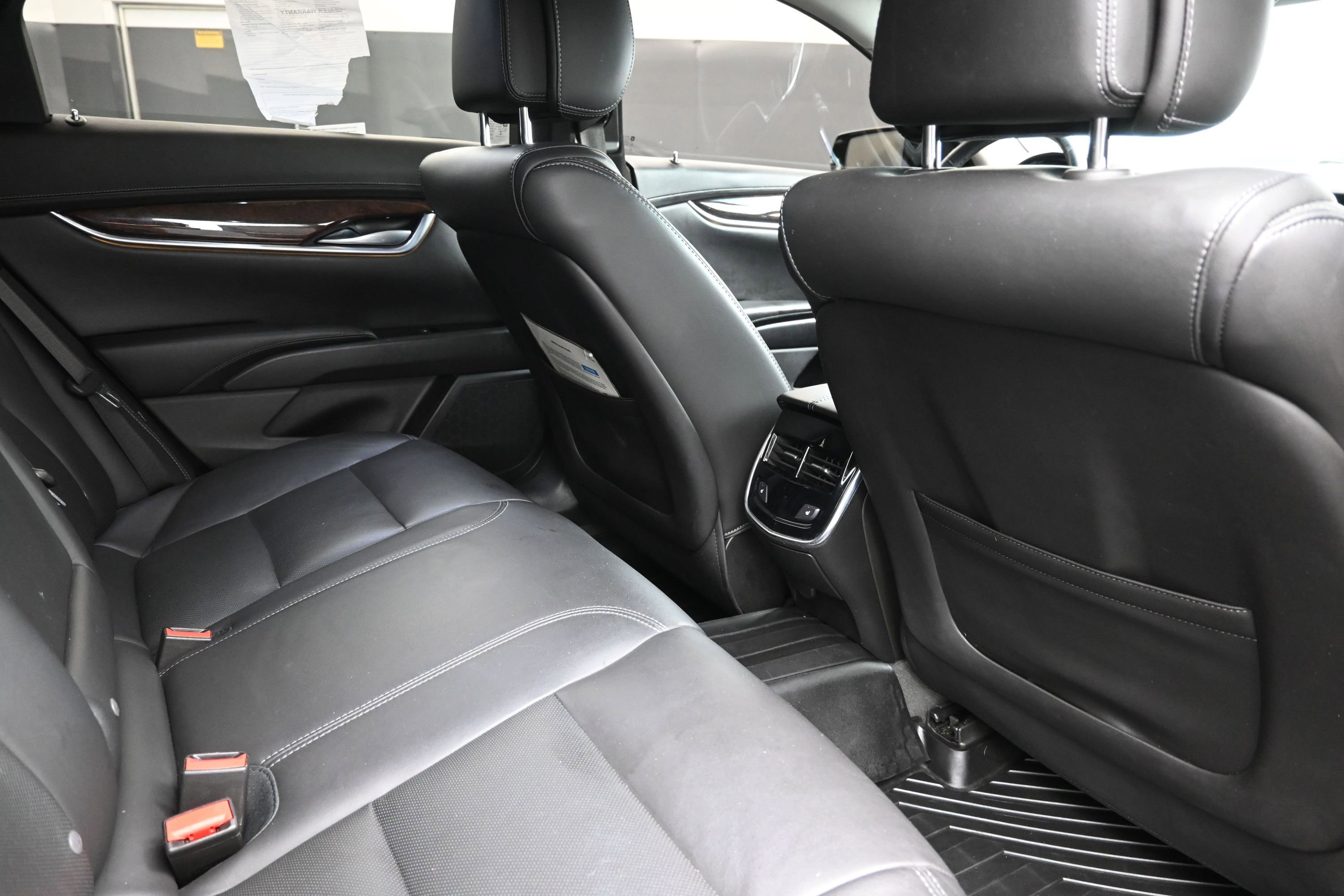 Used 2014 Cadillac XTS Luxury w/ Driver Awareness Package FWD image 23