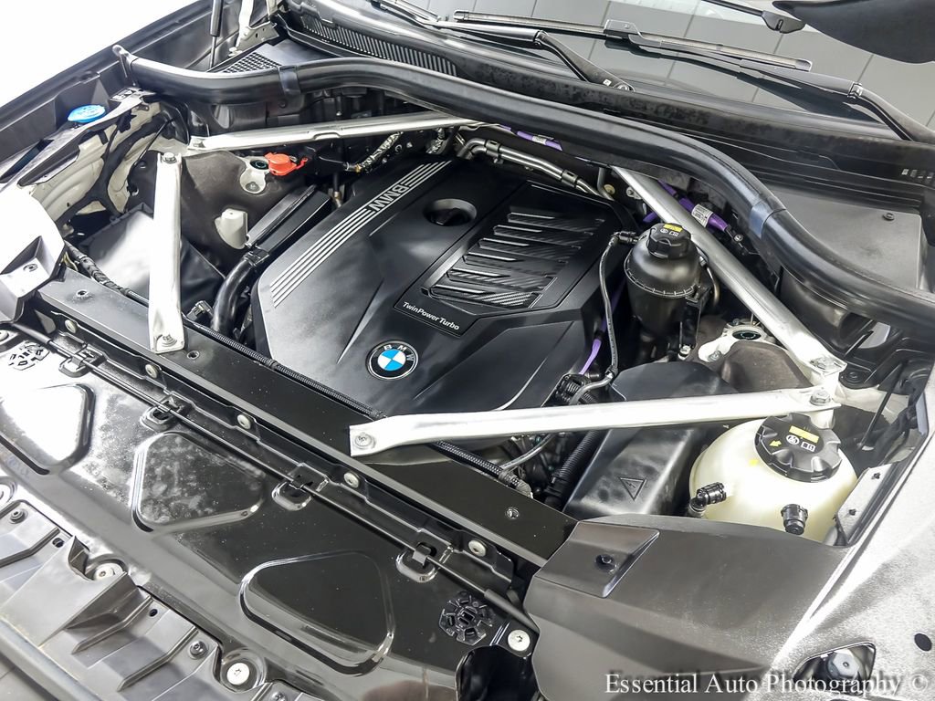 Used 2022 BMW X7 xDrive40i w/ M Sport Package AWD/4WD image 39