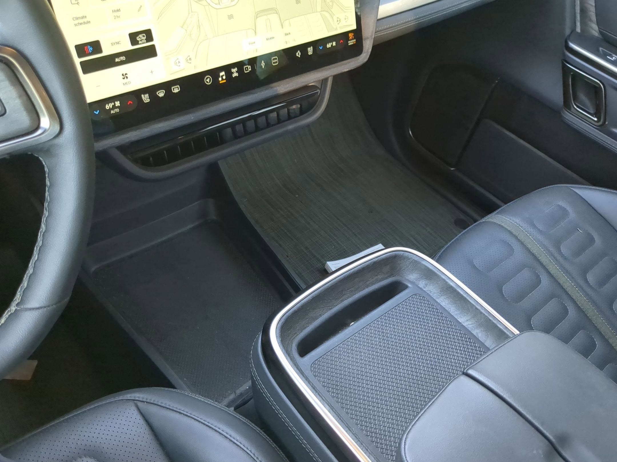 Used 2022 Rivian R1S Launch Edition image 19