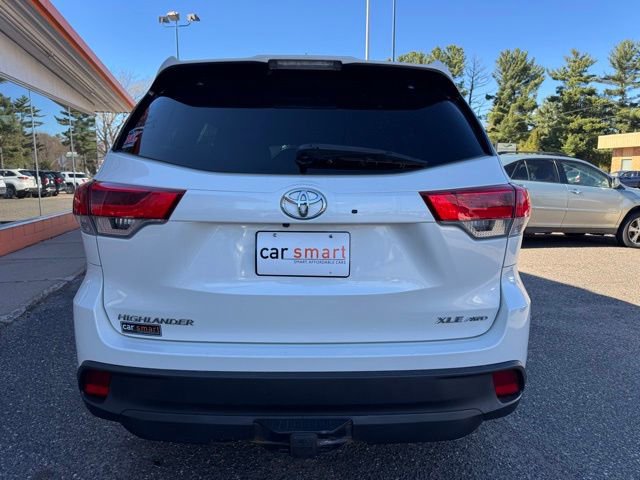 Used 2018 Toyota Highlander XLE AWD/4WD image 6