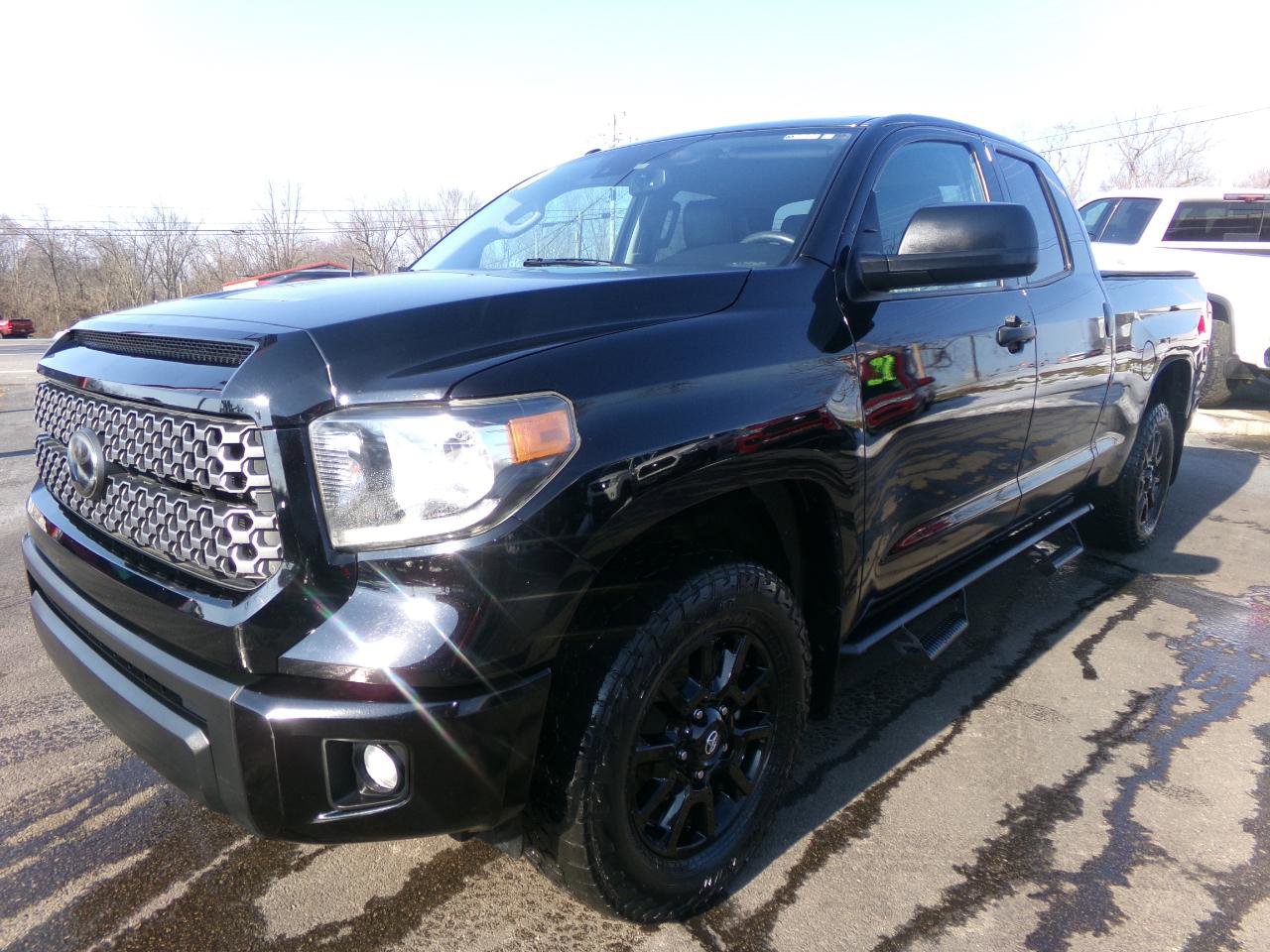 Used 2019 Toyota Tundra SR5 w/ SX Package image 7