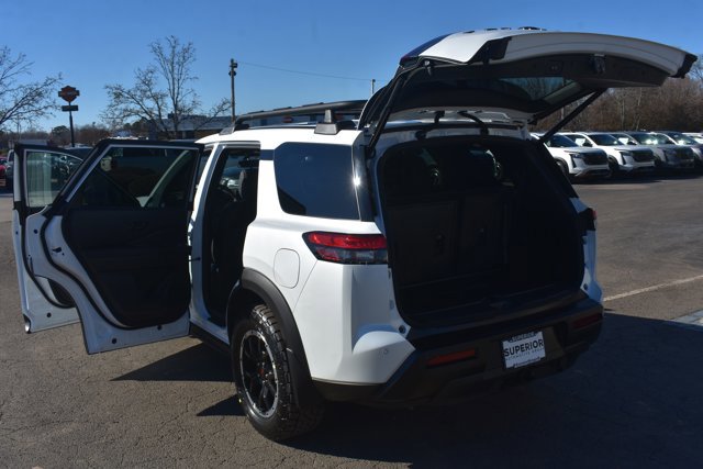 New 2026 Nissan Pathfinder Rock Creek w/ Rock Creek Premium Package AWD/4WD image 17