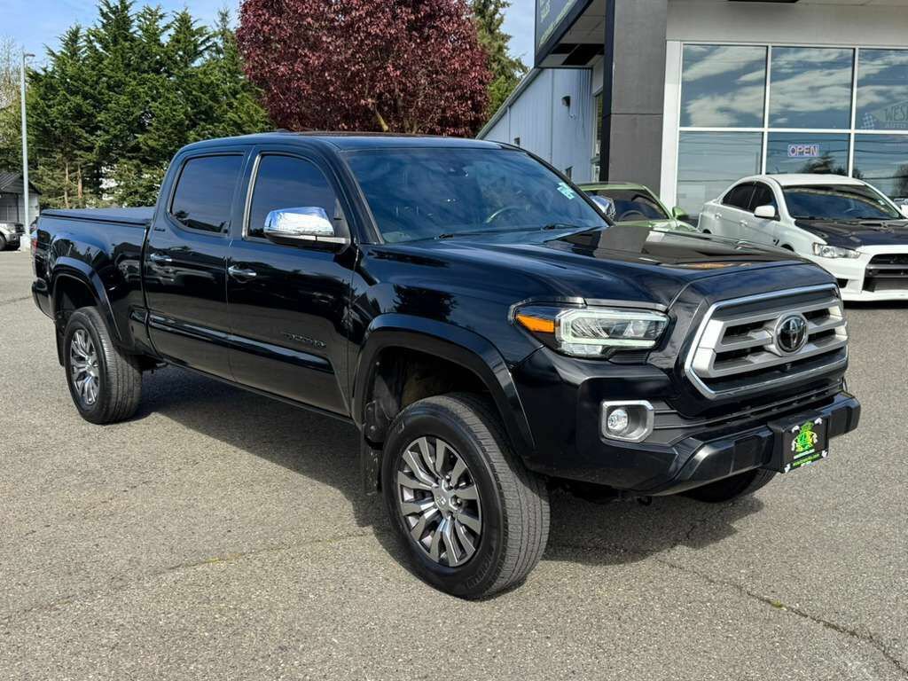Used 2021 Toyota Tacoma Limited w/ Blackout Package (TMS) AWD/4WD image 3