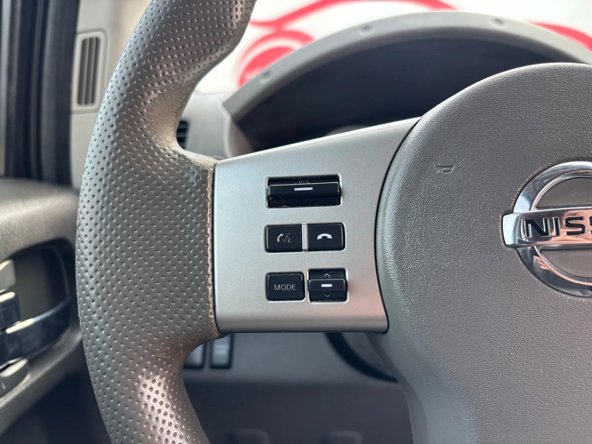 Used 2019 Nissan Frontier Desert Runner image 24