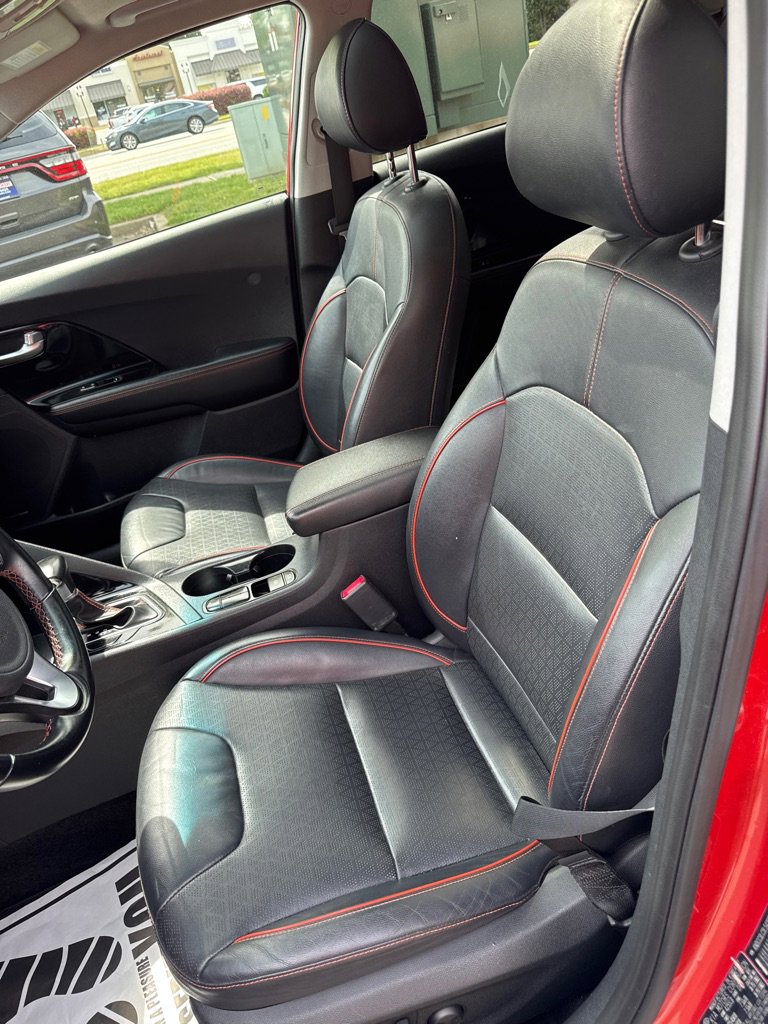 Used 2020 Kia Niro image 6
