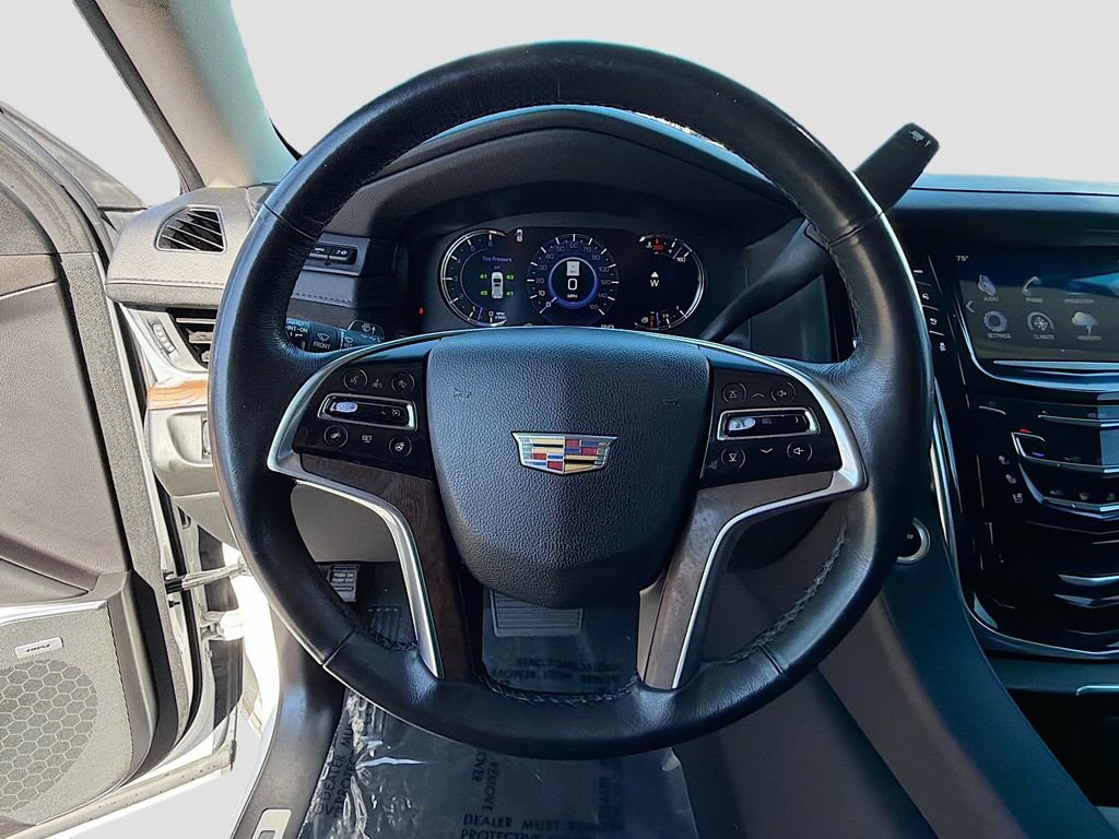 Used 2020 Cadillac Escalade Luxury RWD image 41