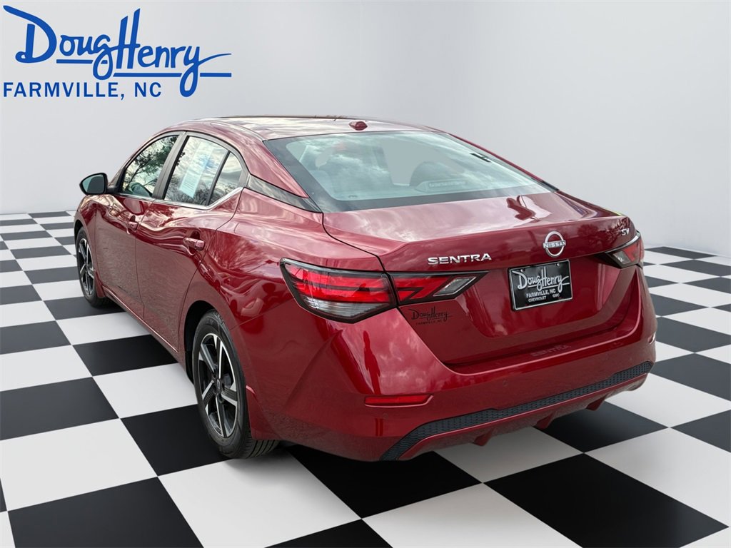 Used 2024 Nissan Sentra SV image 3