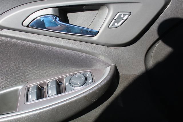 Used 2023 Chevrolet Malibu RS FWD image 29