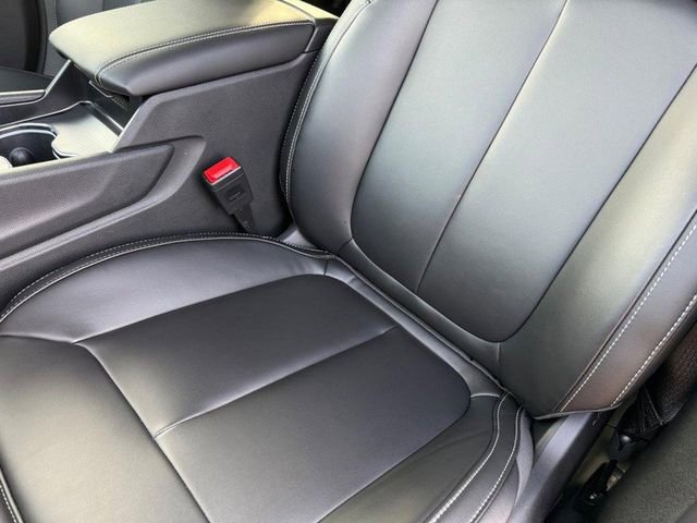 New 2025 Jeep Grand Cherokee Limited w/ Black Appearance Package image 31