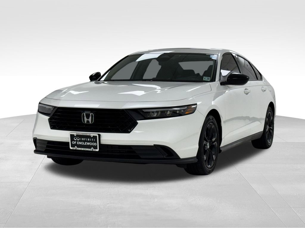 Used 2025 Honda Accord SE image 3