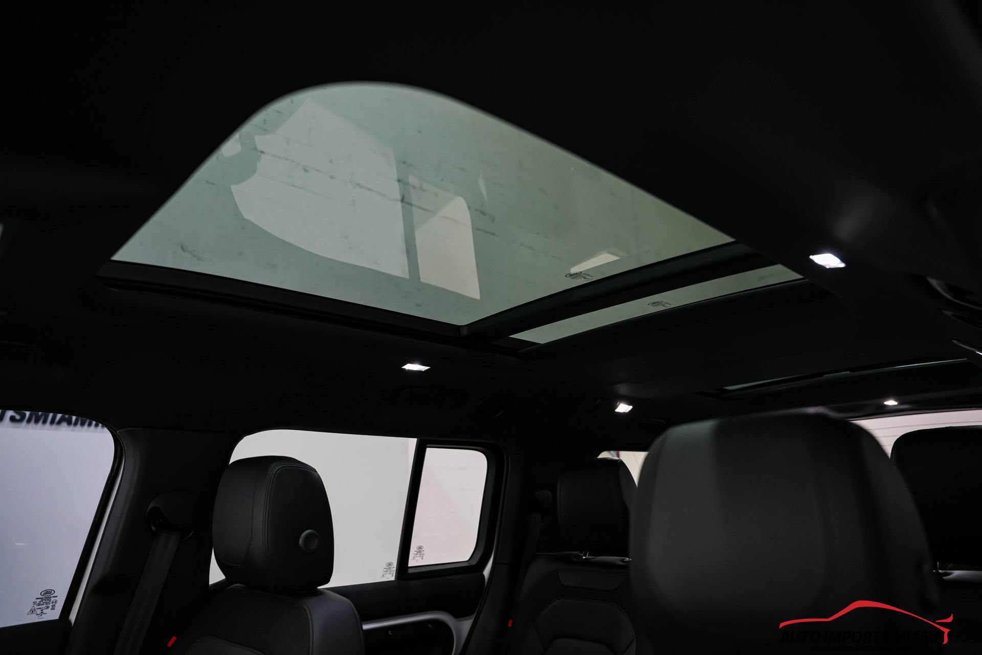 Used 2023 Land Rover Defender 130 X-Dynamic SE image 84