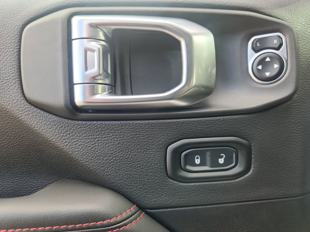 New 2025 Jeep Wrangler Unlimited Rubicon image 11