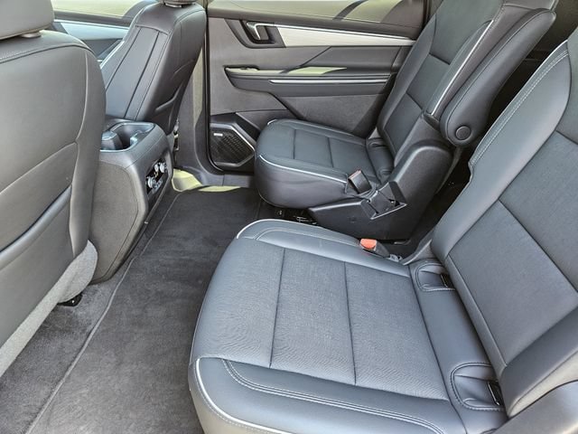 Used 2025 Buick Enclave Preferred FWD image 31