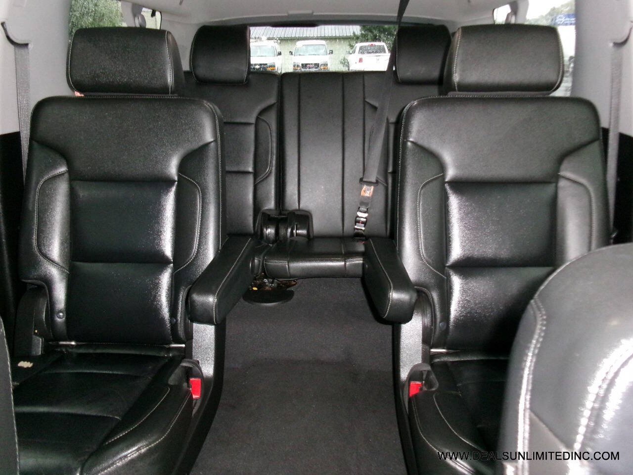 Used 2019 Chevrolet Suburban LT AWD/4WD image 20
