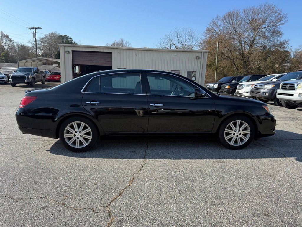 Used 2009 Toyota Avalon Limited image 8