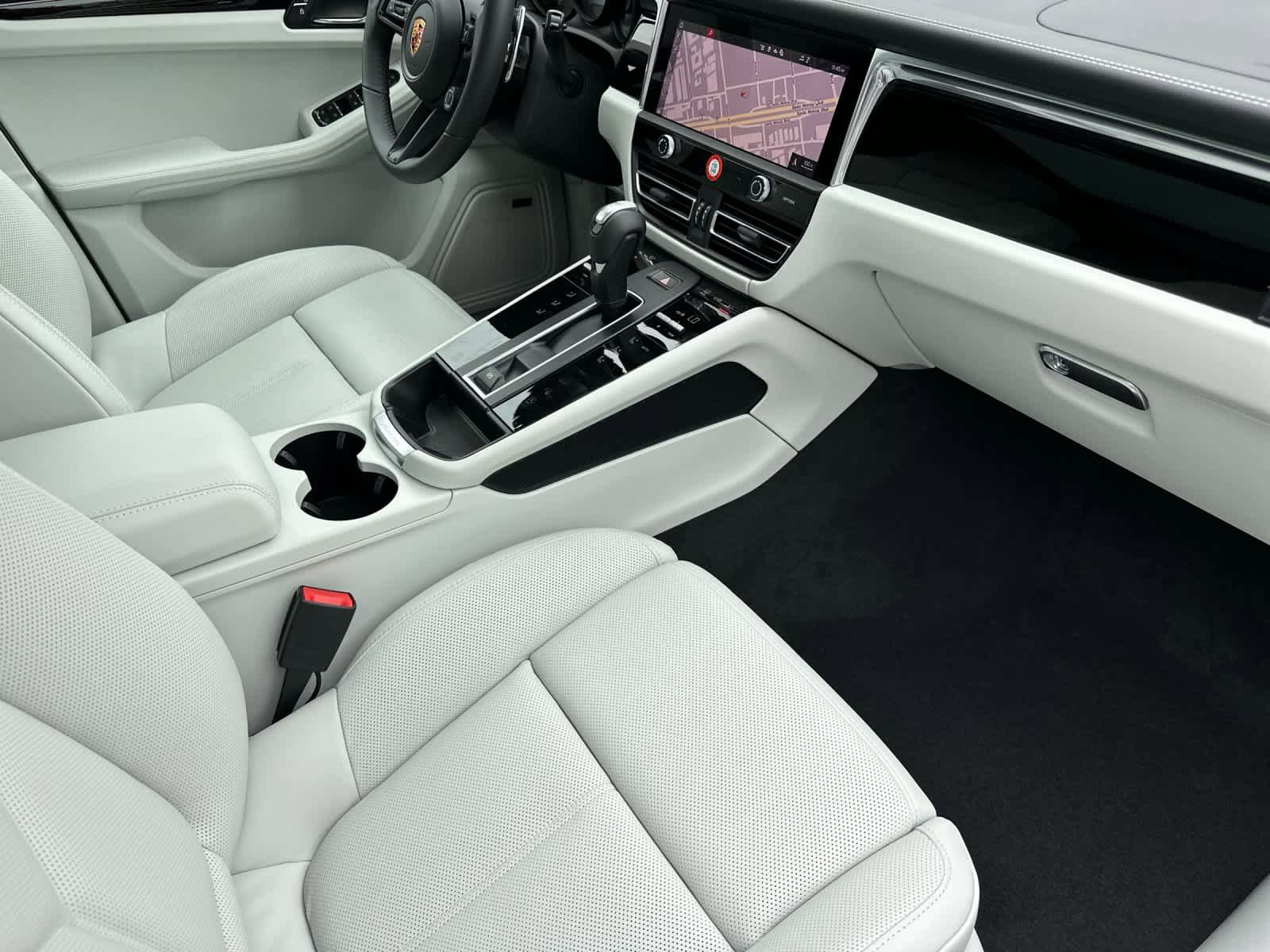 New 2026 Porsche Macan S AWD/4WD image 17