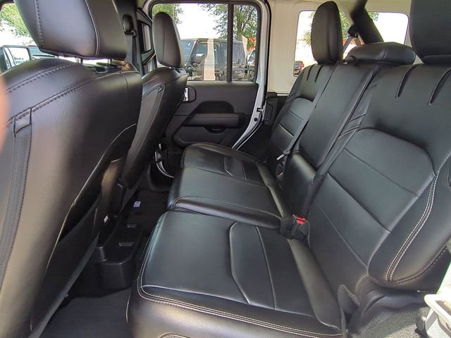 Used 2023 Jeep Wrangler Unlimited Sahara image 24