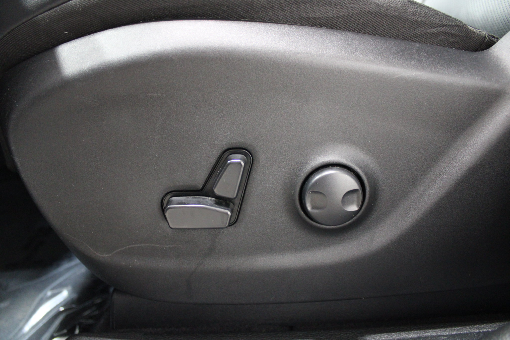 Used 2023 Jeep Cherokee Altitude Lux AWD/4WD image 44