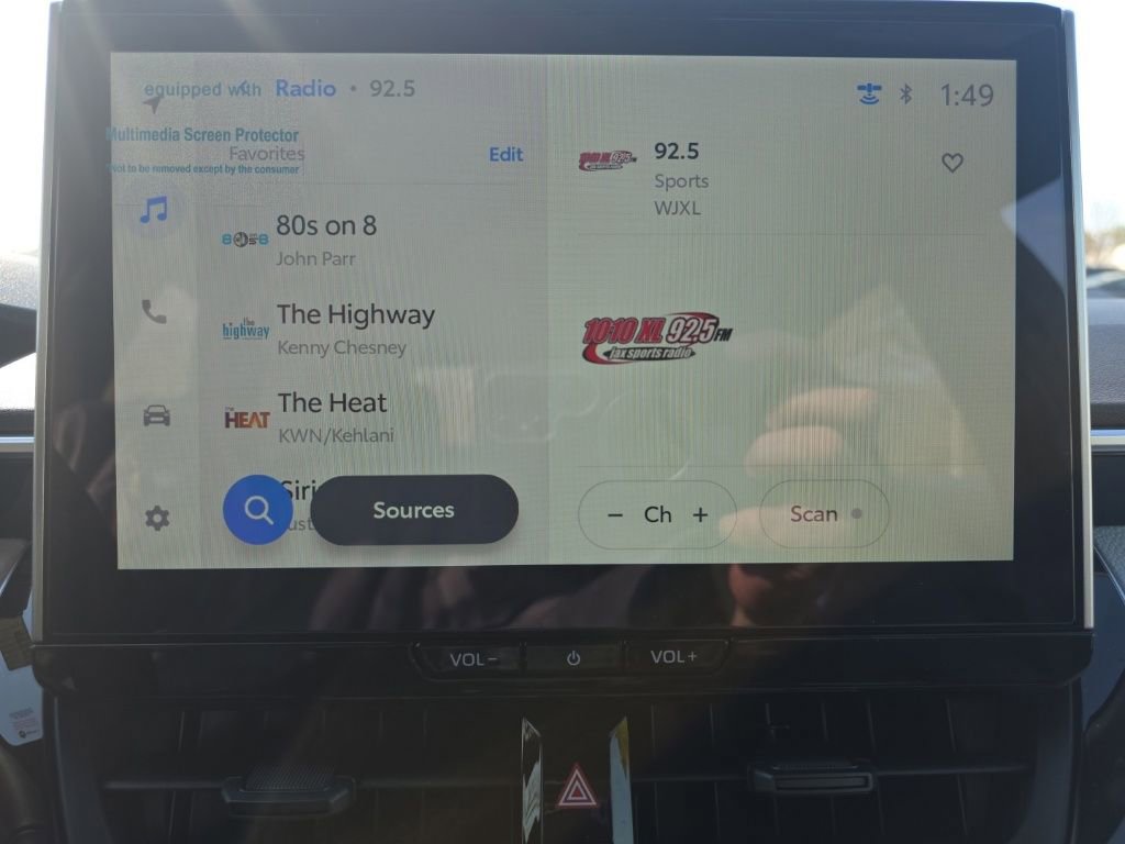 Used 2026 Toyota Corolla SE w/ SE Premium Package image 29