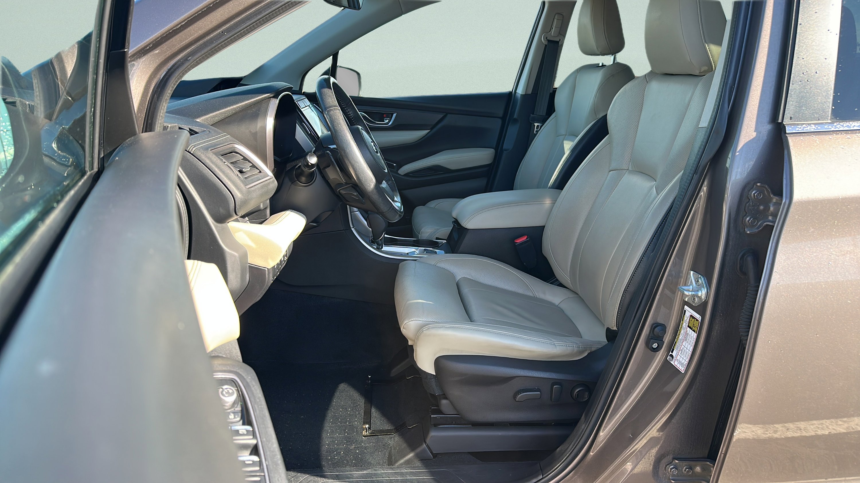 Used 2021 Subaru Ascent Limited w/ Technology Package image 26