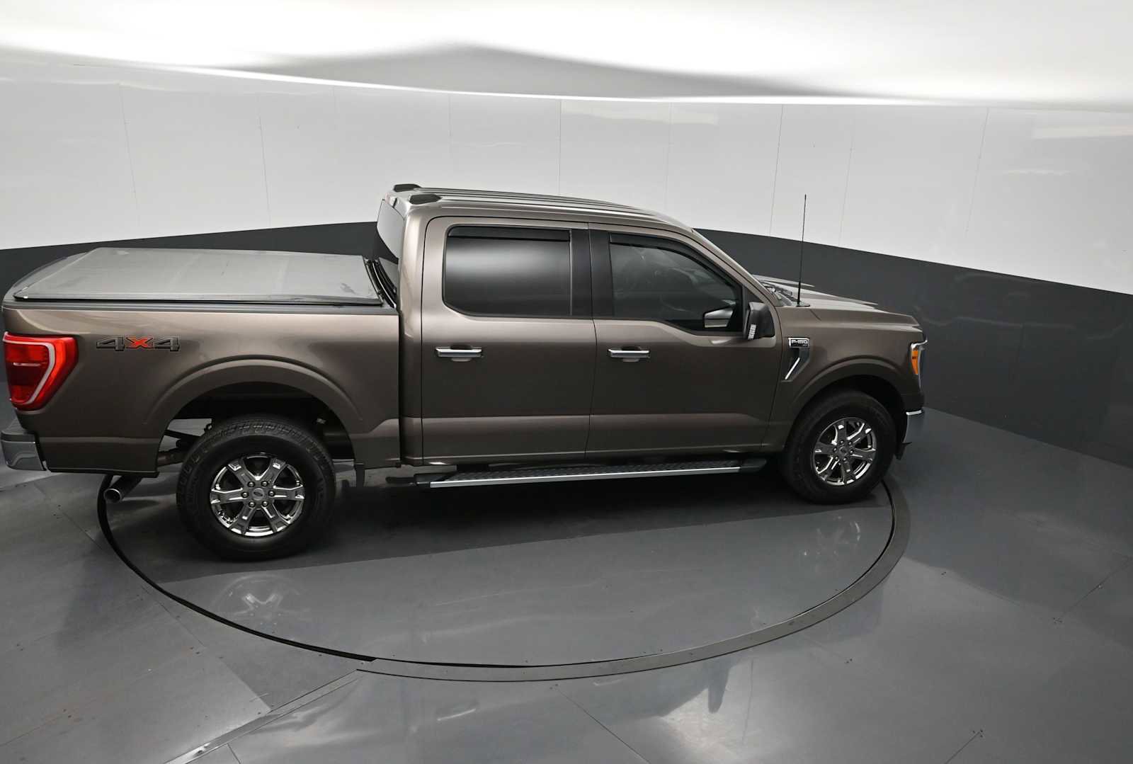 Used 2021 Ford F150 XLT w/ Equipment Group 302A High AWD/4WD image 17