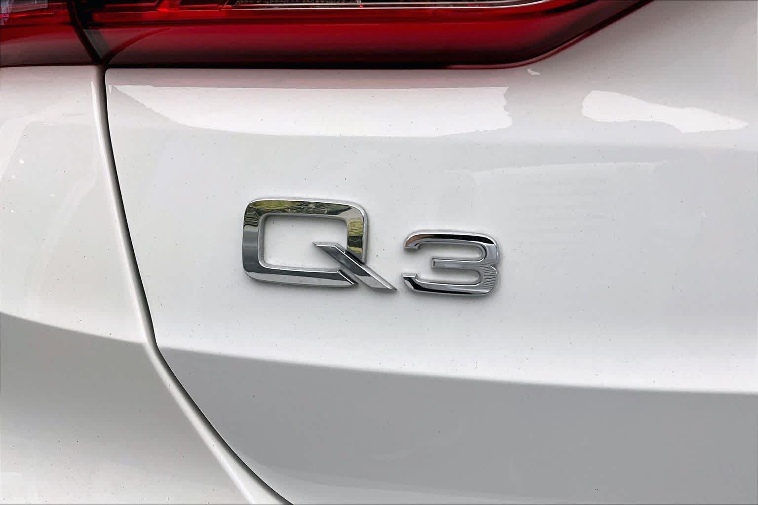 Used 2021 Audi Q3 2.0T Premium w/ Convenience Package AWD/4WD image 33