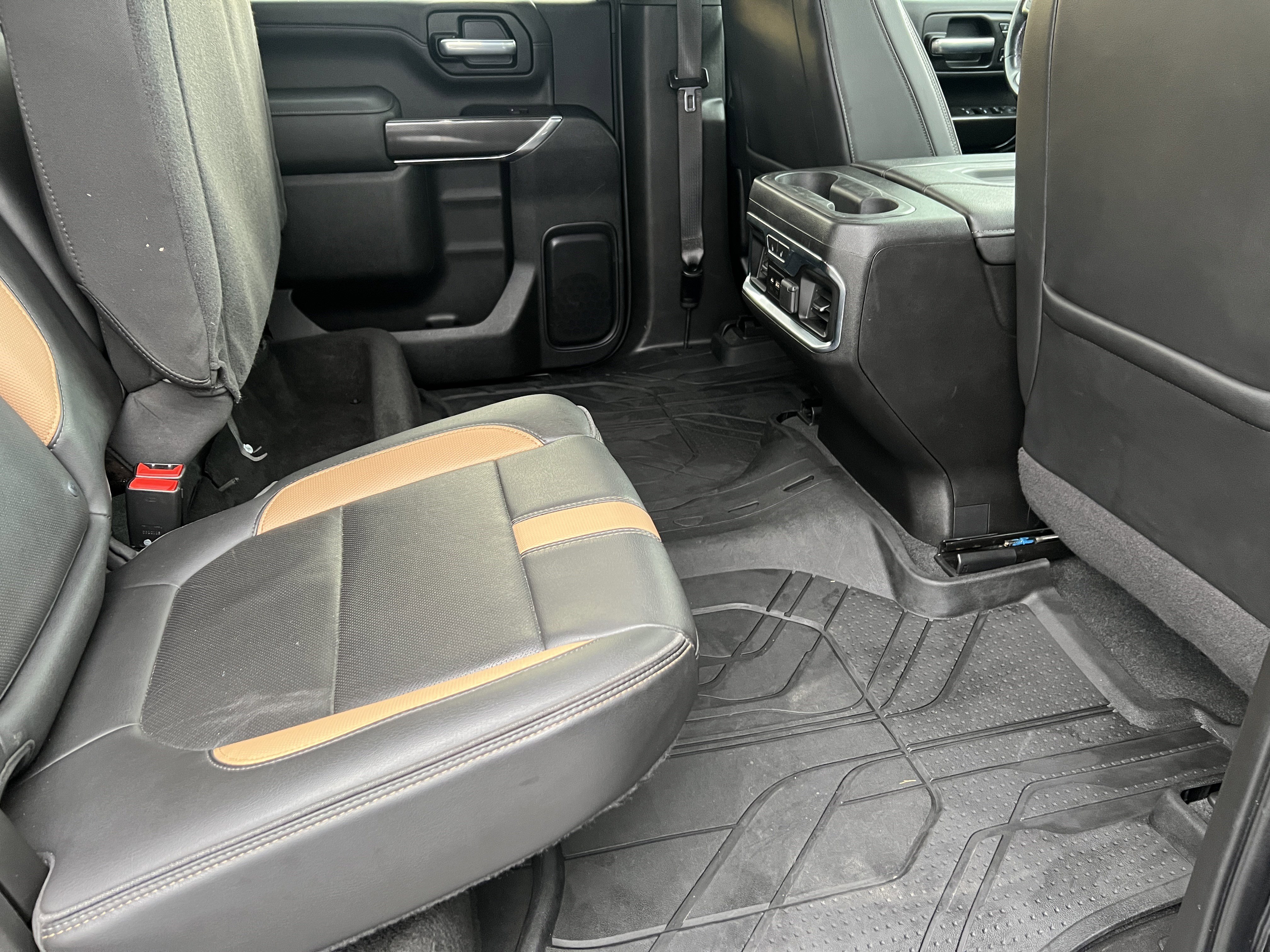 Used 2021 Chevrolet Silverado 2500 LTZ w/ Carhartt Edition image 21