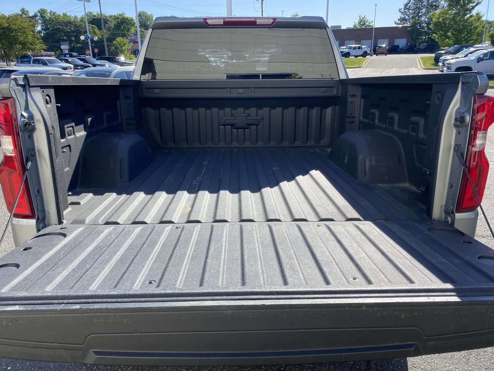 Used 2023 Chevrolet Silverado 1500 RST w/ Protection Package AWD/4WD image 9