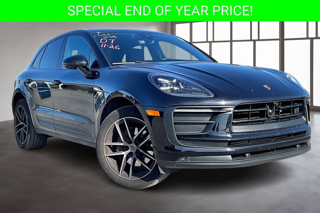 Used 2023 Porsche Macan Turbo image 3