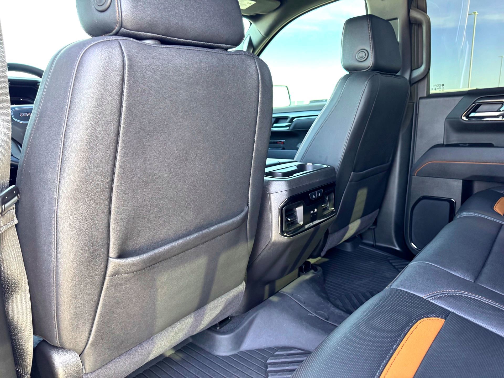 Used 2025 GMC Sierra 1500 AT4 w/ AT4 Premium Package image 23