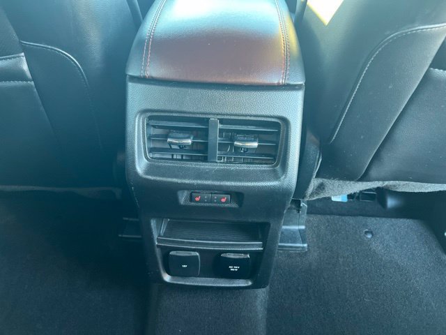 Used 2020 Ford Edge Titanium w/ Equipment Group 301A AWD/4WD image 12