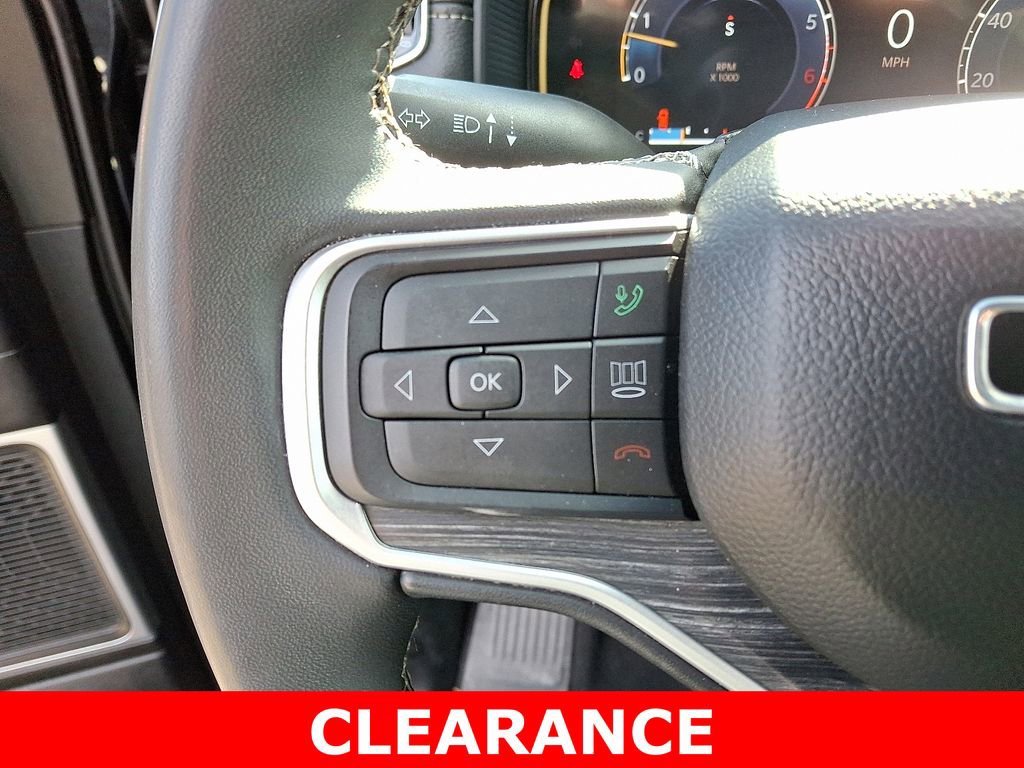 Used 2024 Jeep Wagoneer L Series II w/ Flexible Seating Group image 20