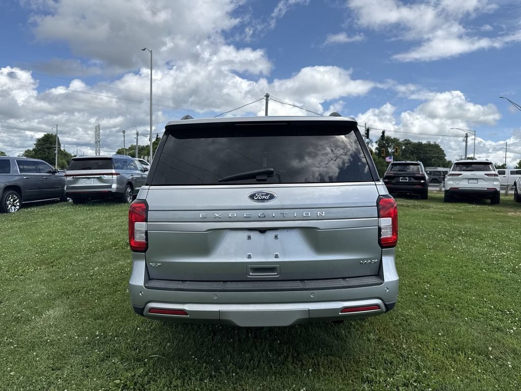 Used 2022 Ford Expedition Max XLT AWD/4WD image 19