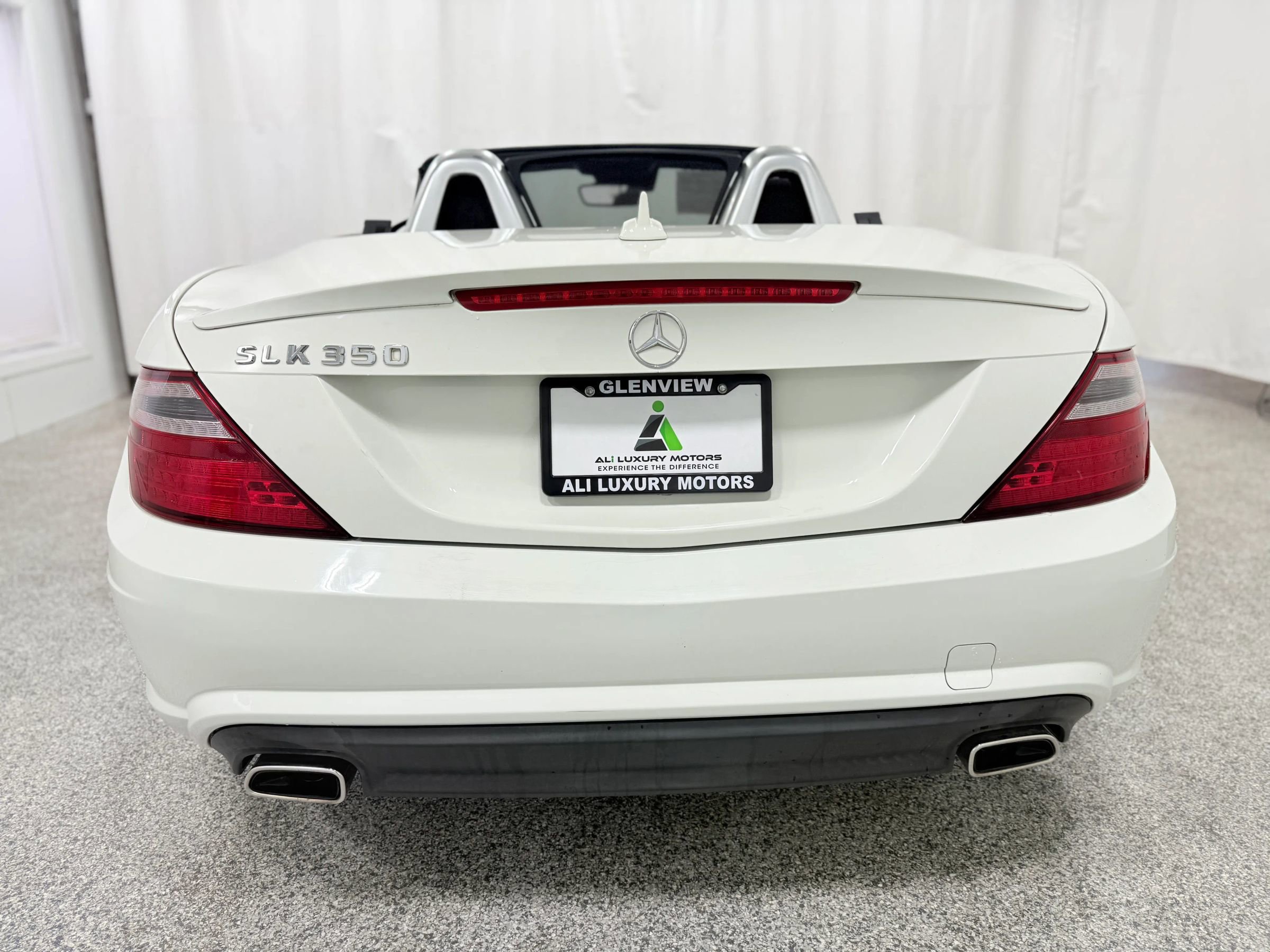 Used 2013 Mercedes-Benz SLK 350 image 10