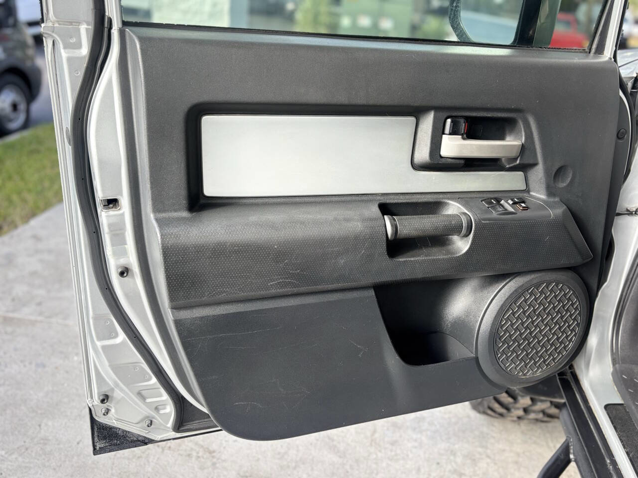 Used 2007 Toyota FJ Cruiser 2WD image 12