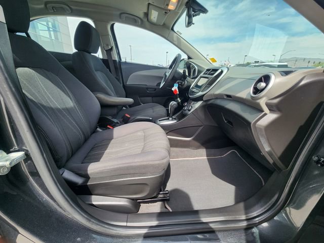 Used 2019 Chevrolet Sonic LT FWD image 17