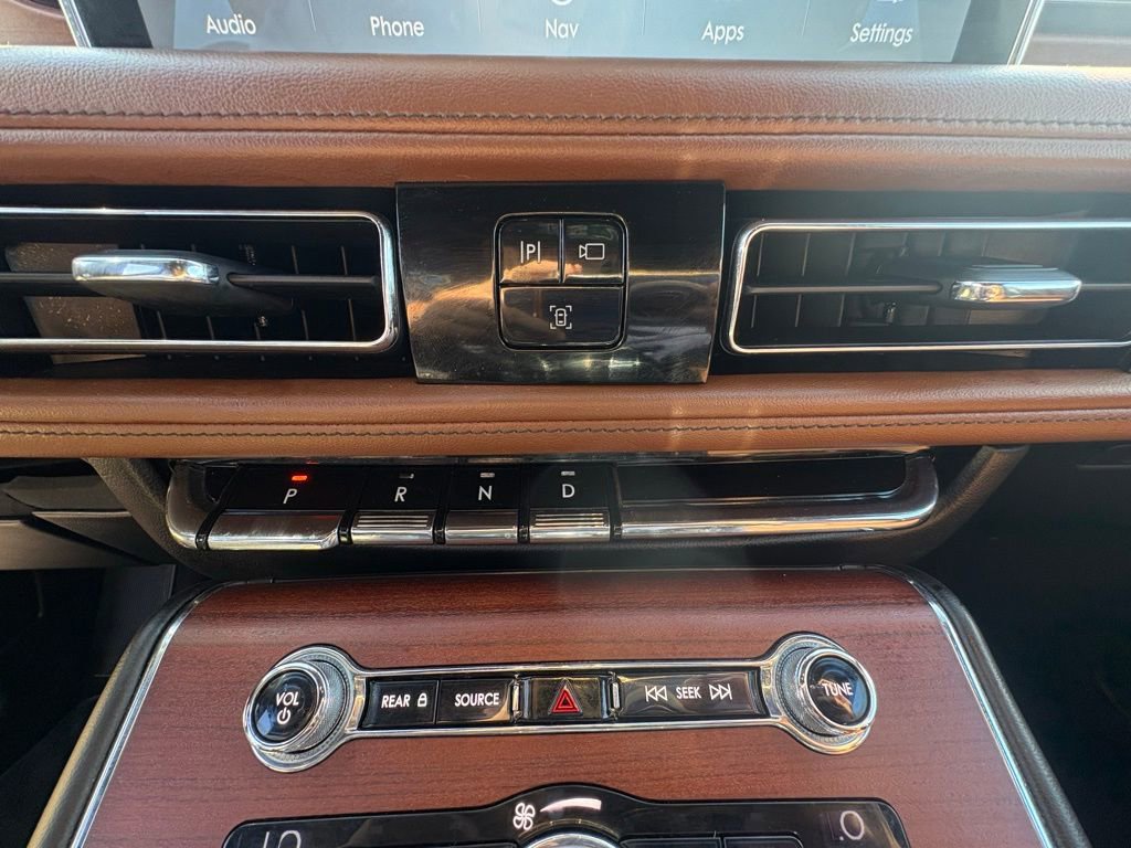 Used 2020 Lincoln Aviator Reserve w/ Equipment Group 201A AWD/4WD image 19