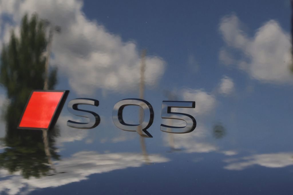 New 2026 Audi SQ5 Premium Plus AWD/4WD image 27